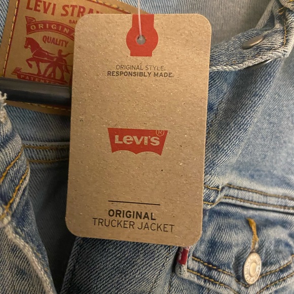 Levi’s original trucker jacket (new w/ tags) - Picture 3 of 4